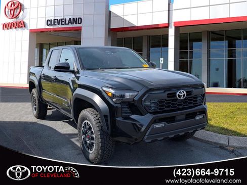 Used 2024 Toyota Tacoma TRD Off-Road AWD/4WD image 1