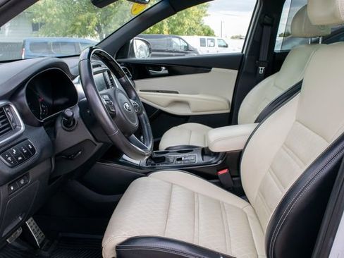 Used 2018 Kia Sorento SX image 13