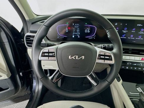 New 2025 Kia Telluride S image 14