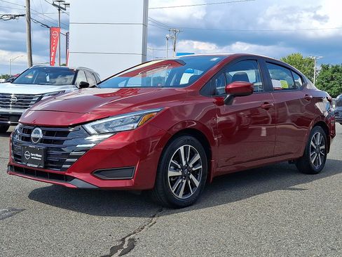 Used 2025 Nissan Versa SV w/ Trunk Package FWD image 3