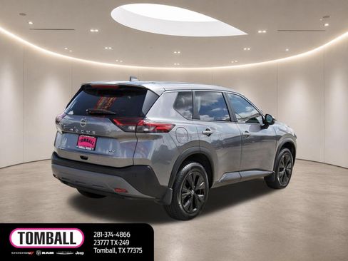 Used 2023 Nissan Rogue SV FWD image 7