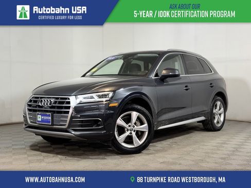 Used 2020 Audi Q5 Prestige w/ Prestige Package image 1