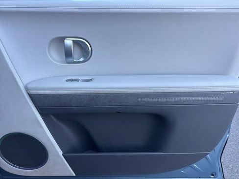 Used 2023 Hyundai Ioniq 5 SEL image 11