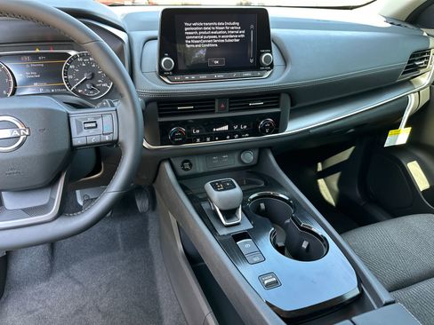 New 2026 Nissan Rogue SV FWD image 29