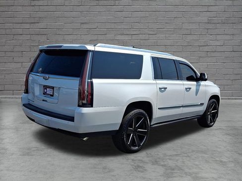 Used 2016 Cadillac Escalade ESV Premium AWD/4WD image 12