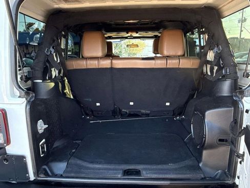 Used 2012 Jeep Wrangler Unlimited Sahara w/ Dual Top Group image 10