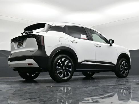 New 2026 Nissan Kicks SV w/ SV Premium Package AWD/4WD image 29