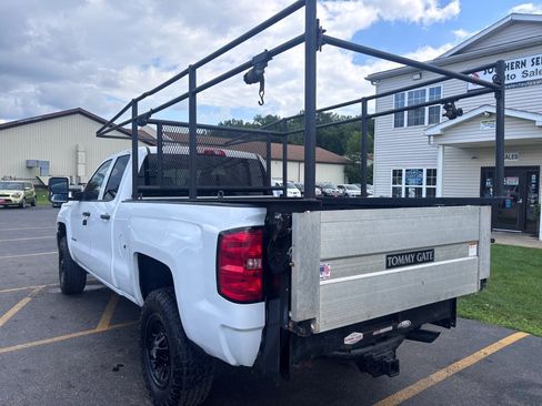 Used 2017 Chevrolet Silverado 2500 W/T w/ WT Convenience Package AWD/4WD image 8