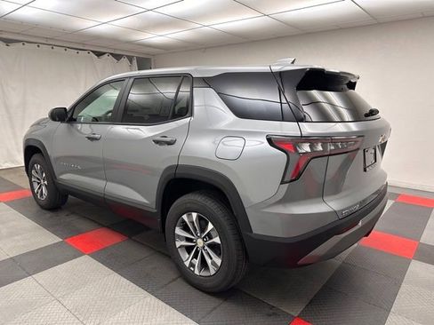 New 2026 Chevrolet Equinox LT FWD image 4