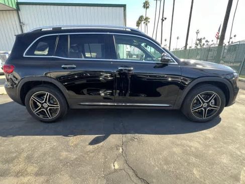 New 2026 Mercedes-Benz GLB 250 4MATIC image 7