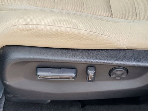 Used 2018 Honda CR-V EX image 12