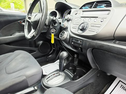 Used 2010 Honda Fit Sport image 14