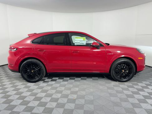 Certified 2026 Porsche Cayenne E-Hybrid Coupe AWD/4WD image 8