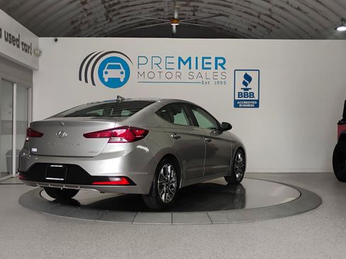 Used 2020 Hyundai Elantra Limited FWD image 14