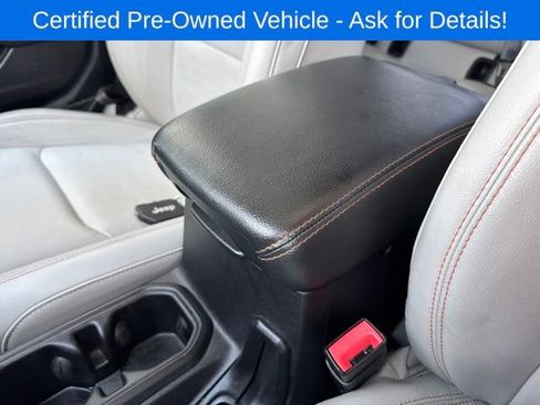 Used 2021 Jeep Gladiator Mojave AWD/4WD image 16