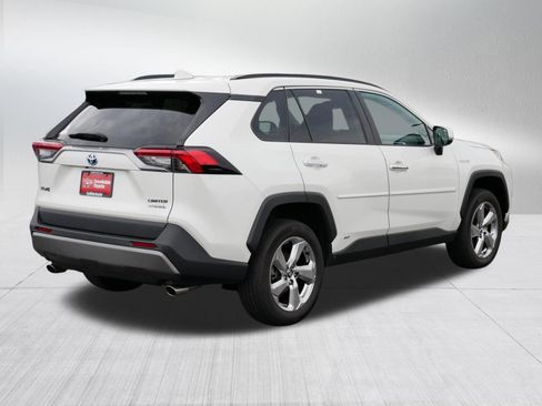 Used 2020 Toyota RAV4 Limited AWD/4WD image 7