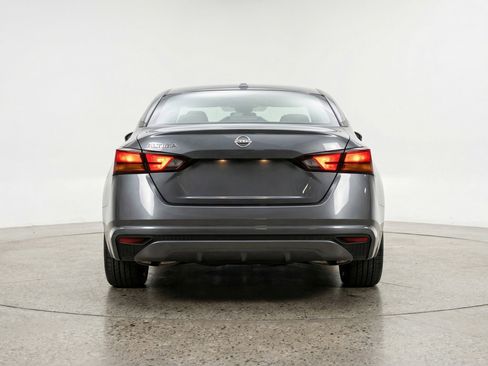 Used 2025 Nissan Altima 2.5 SV FWD image 7