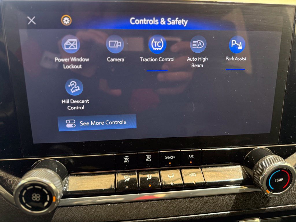 Used 2024 Chevrolet Colorado Trail Boss AWD/4WD image 44