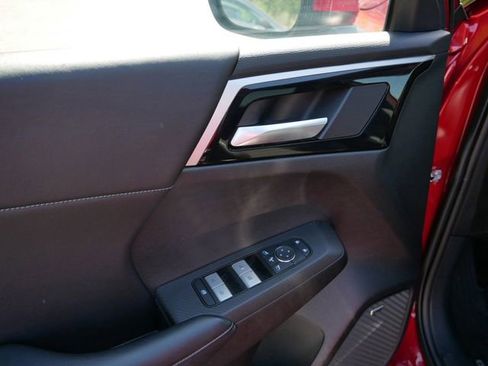 Used 2025 Mitsubishi Outlander SE AWD/4WD image 15
