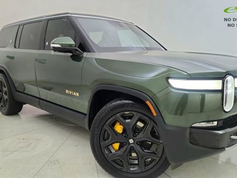 Used 2024 Rivian R1S Adventure AWD/4WD image 16