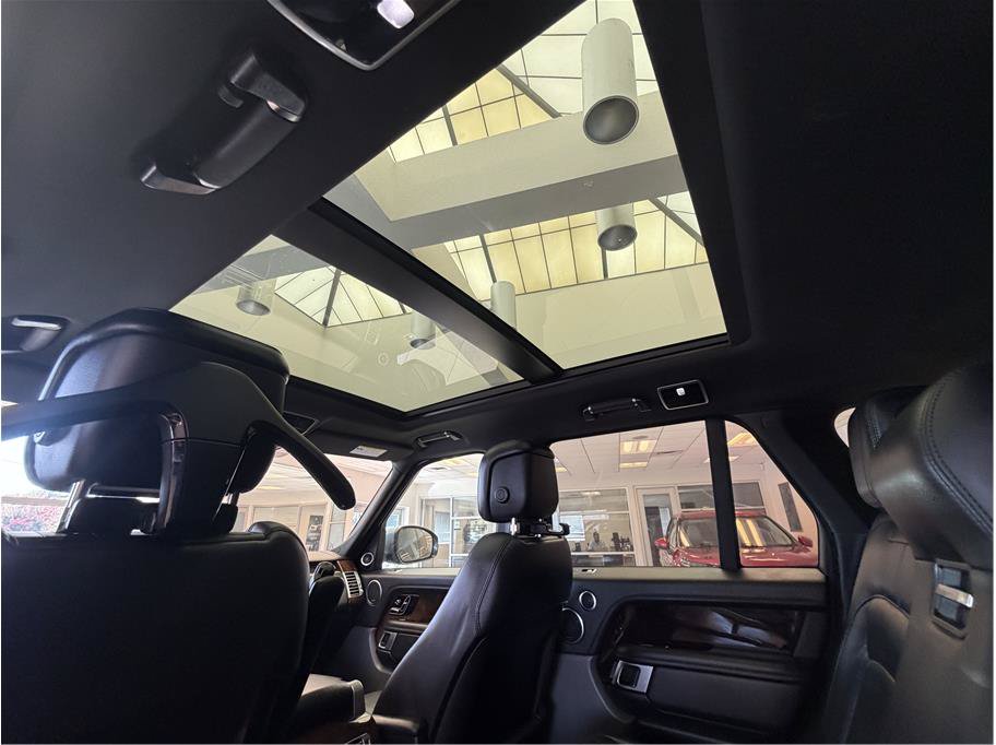 Used 2020 Land Rover Range Rover AWD/4WD image 31