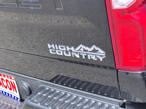 Used 2024 Chevrolet Silverado 1500 High Country AWD/4WD image 8