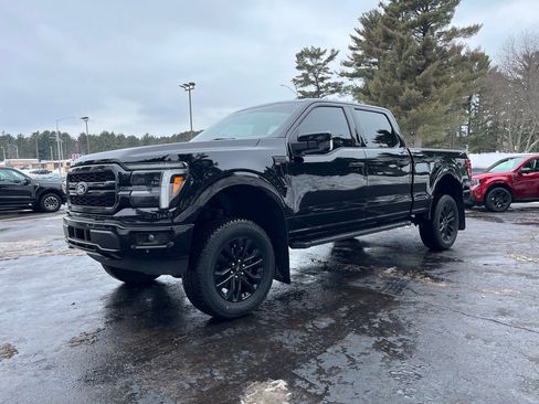 Used 2025 Ford F150 Lariat w/ Equipment Group 502A High image 3