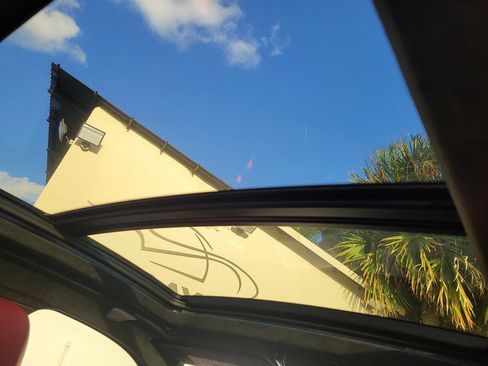 Used 2021 BMW X6 M w/ Competition Package image 14