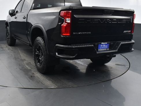Used 2025 Chevrolet Silverado 1500 ZR2 w/ Technology Package image 20