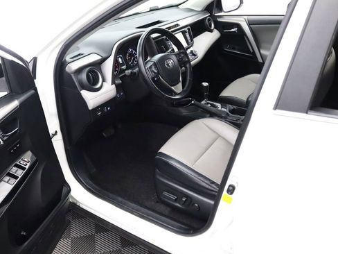 Used 2016 Toyota RAV4 Limited AWD/4WD image 13