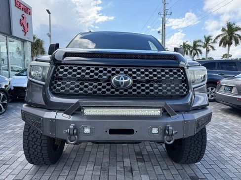 Used 2018 Toyota Tundra SR5 w/ SR5 Upgrade Package image 2