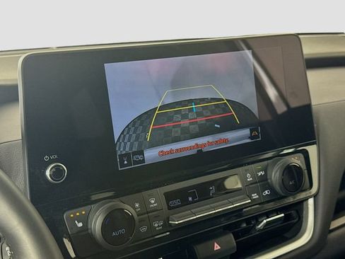 Certified 2024 Toyota Grand Highlander AWD image 22