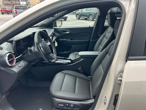 New 2026 Chevrolet Trax RS w/ Driver Confidence Package image 7