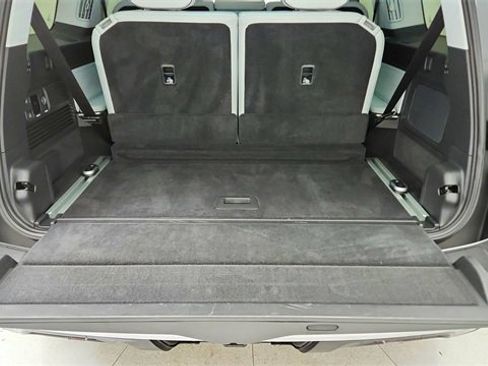 Used 2023 Rivian R1S Launch Edition image 14