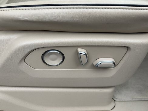 Used 2021 Cadillac Escalade ESV Premium Luxury w/ Driver Assist Tech Package image 53