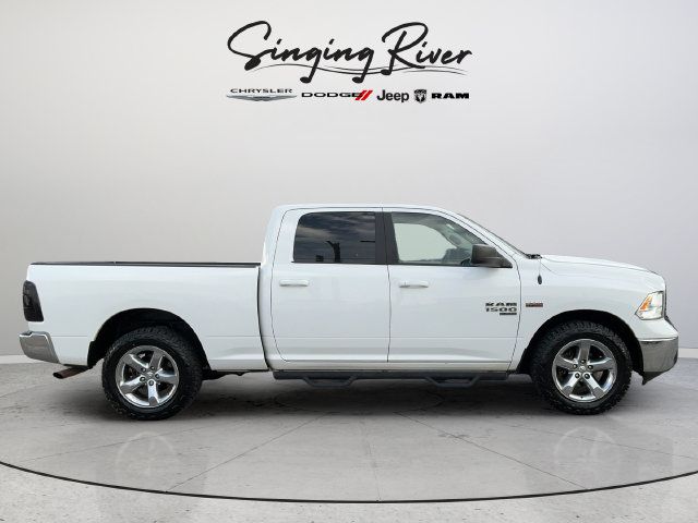 Used 2019 RAM 1500 Classic SLT AWD/4WD image 8