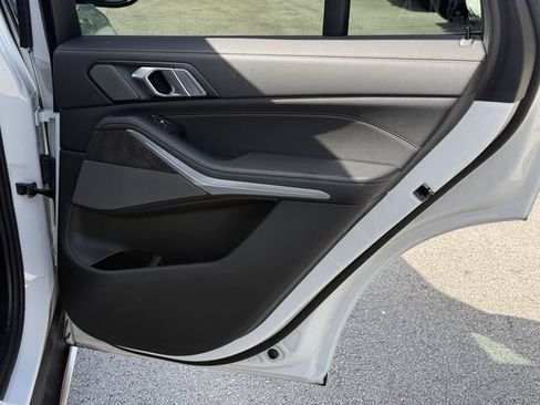 Used 2024 BMW X5 sDrive40i w/ Premium Package RWD image 38