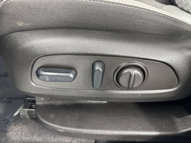 Used 2023 Chevrolet Equinox LS w/ LS Convenience Package AWD/4WD image 22