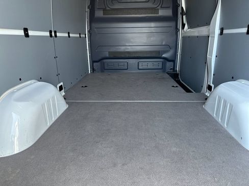 Used 2023 Mercedes-Benz Sprinter 2500 image 13