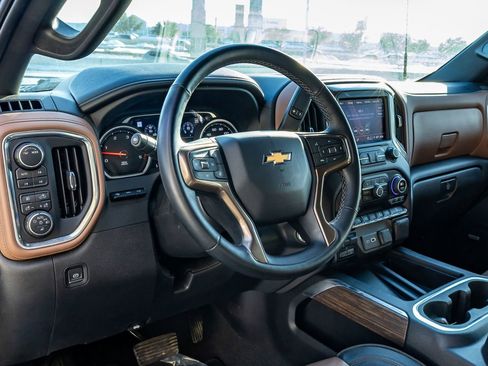 Used 2023 Chevrolet Silverado 3500 High Country w/ Z71 Off-Road Package image 13