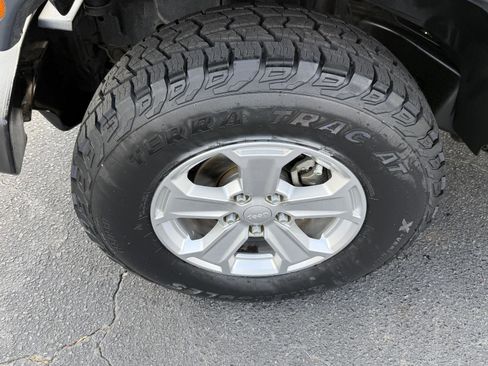 Used 2017 Jeep Wrangler Unlimited Sahara w/ Quick Order Package 24E Chief image 7