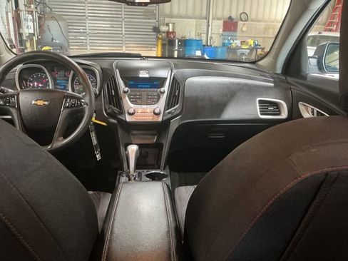 Used 2015 Chevrolet Equinox LS image 19
