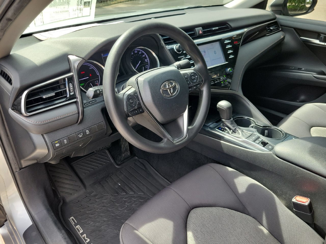 Used 2019 Toyota Camry LE FWD image 15