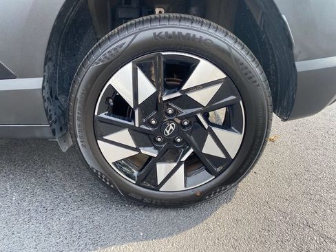 Certified 2024 Hyundai Kona SEL w/ Convenience Package AWD/4WD image 9