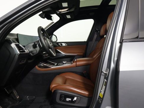 Used 2024 BMW X7 M60i w/ Executive Package image 10