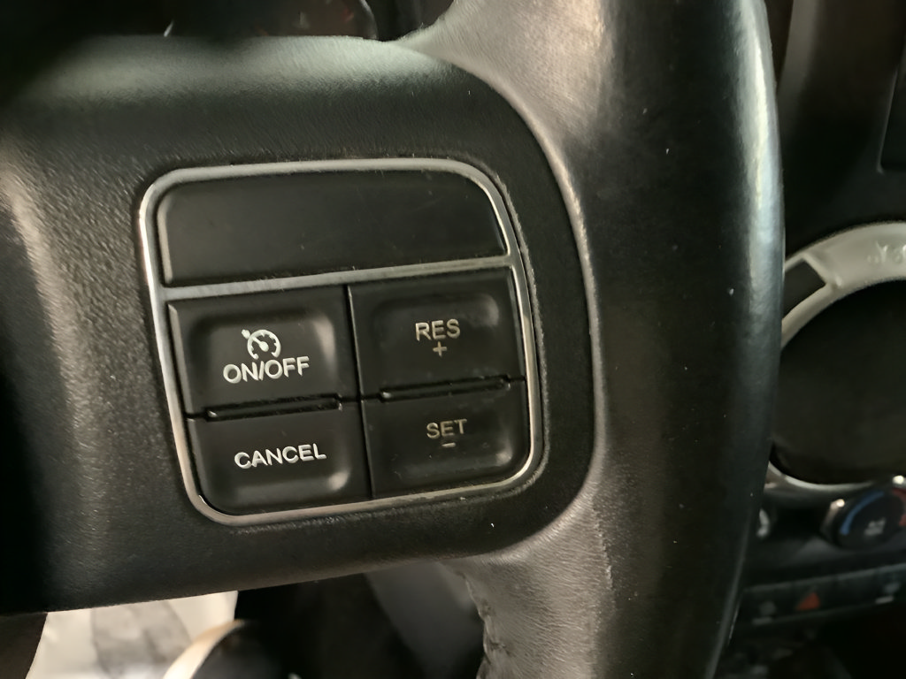 Certified 2018 Jeep Wrangler Sahara w/ Connectivity Group AWD/4WD image 24