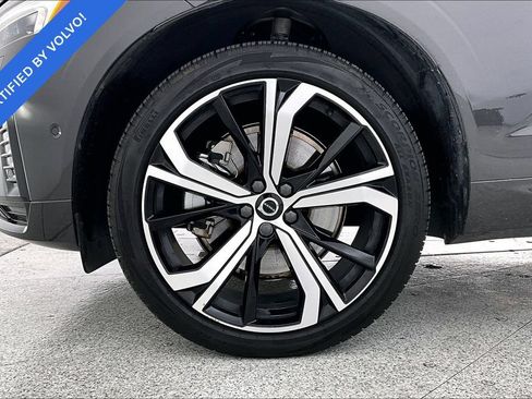 Certified 2023 Volvo XC60 T8 Ultimate w/ Climate Package AWD/4WD image 10