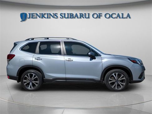 Used 2023 Subaru Forester Limited image 9
