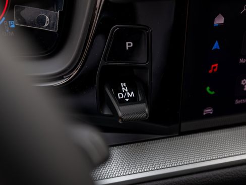 Certified 2025 Porsche Cayenne Coupe image 18