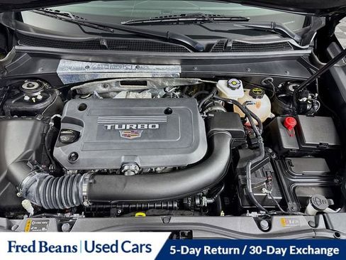 Used 2025 Cadillac XT4 Premium Luxury image 31